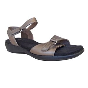 Walking Cradles Women's Sky-2 Leather Sandal 8.5